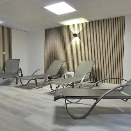 Nature Vibes Pool Sauna Terrasse Wifi Balkon Near Lift Appartement